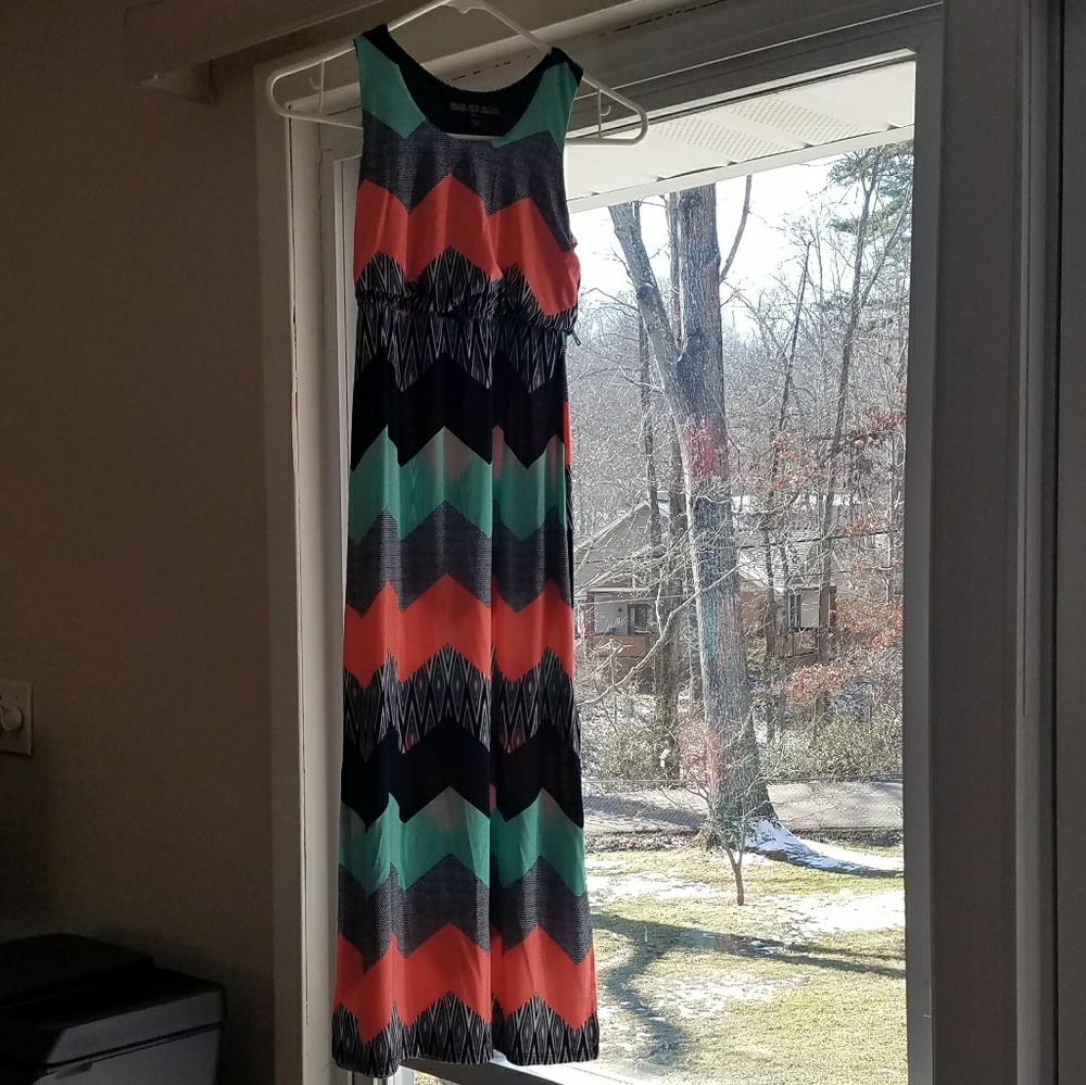 Sz 7 Maxi Dress
